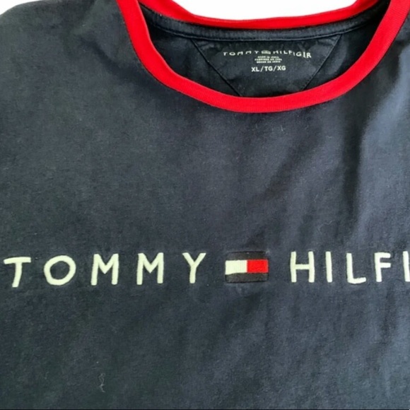 Tommy Hilfiger extra large men's T-shirt - Picture 2 of 3